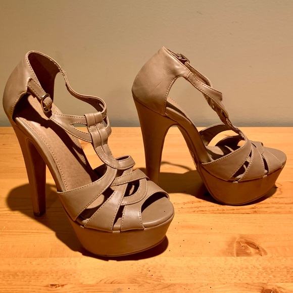 nude platform heeled sandals, size 6 - Picture 5 of 5